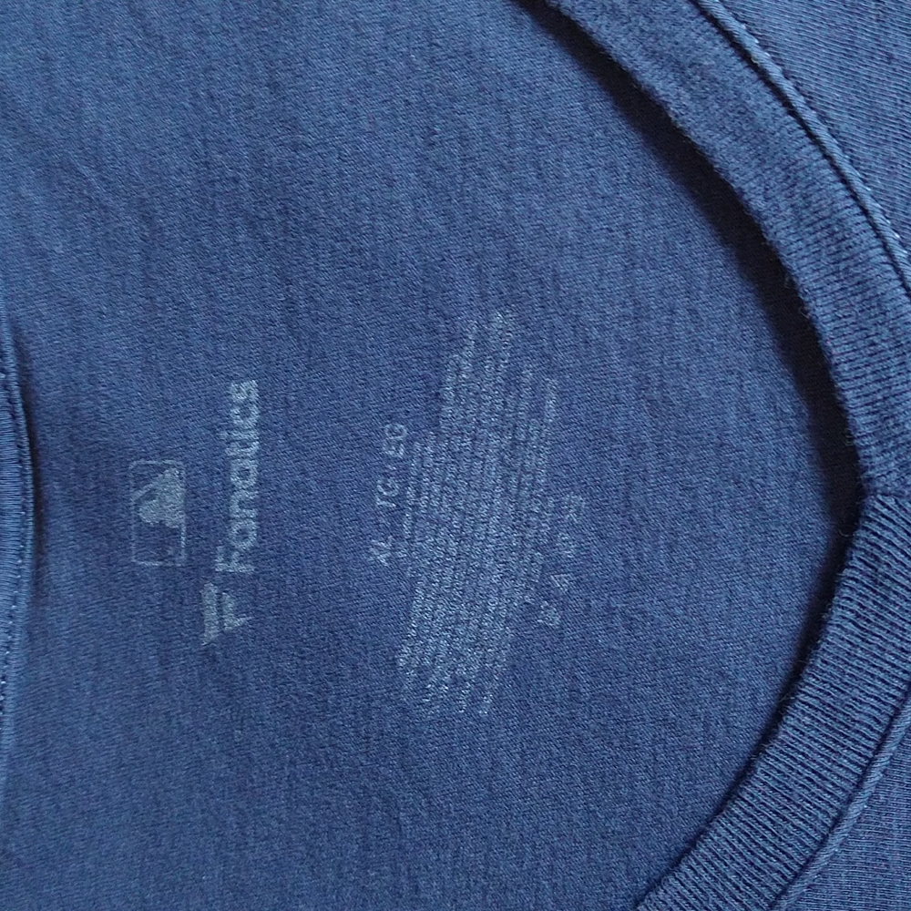 Ladies XL V- neck t-shirt Milwaukee Brewers ,Fanatics brand. - Picture 3 of 6